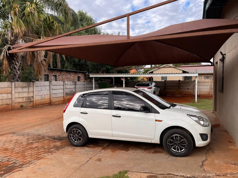 3 Bedroom Property for Sale in Hadison Park Northern Cape